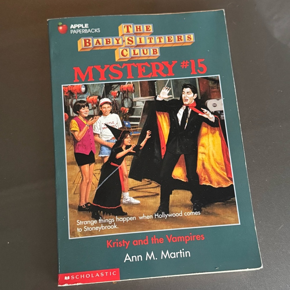 Baby-Sitters Club Mystery #15 Kristy and the Vampires Book - Vintage 1990s